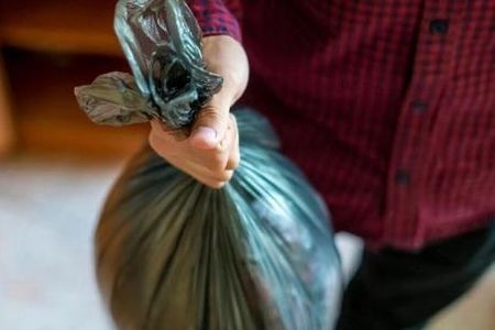 В Казахстане развиваются услуги по выносу мусора из квартиры
