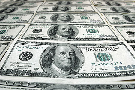 Не во всех обменниках Алматы продают доллары