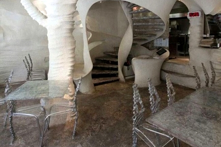 В Иране построили солёный ресторан