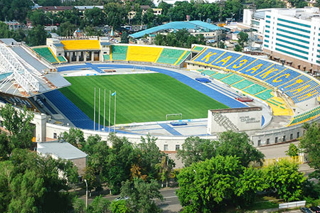 Центральный стадион Алматы обновят и расширят