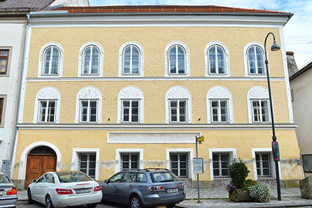 В Австрии могут снести дом Гитлера