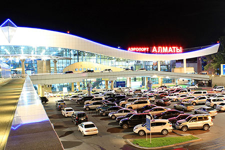 Доехать из&nbsp;аэропорта до&nbsp;Алматы можно за&nbsp;500&nbsp;тенге