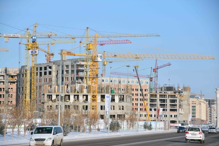 В Астане и Алматы индекс цен на жильё снизился более чем на 30% за год