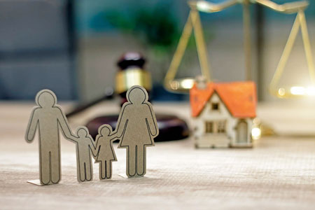 Семьи с детьми запретят выселять из единственного жилья