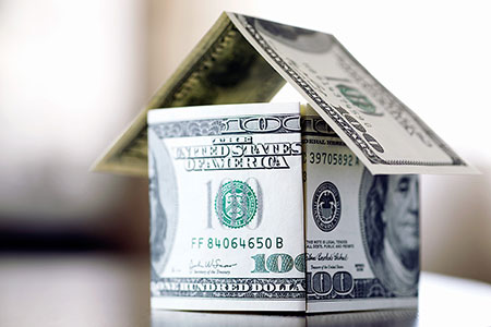 Нацбанк рекомендовал банкам остановить выселение валютных ипотечников