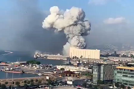 В&nbsp;Бейруте из-за взрыва химикатов пострадало полгорода