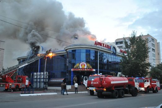 В Петропавловске горел «Самовар» (фото)