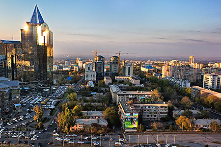 Сто тысяч тенге за&nbsp;квадрат просят продавцы элитных районов&nbsp;Алматы
