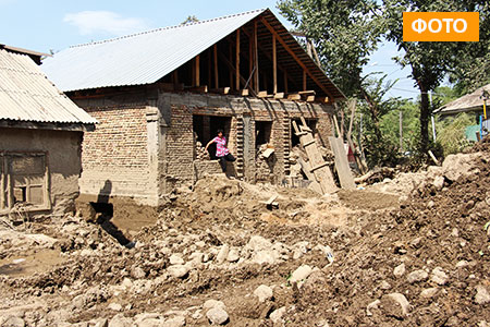 Кто заплатит за разрушенные селем дома?