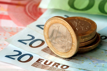 Курс евро опустился до показателя 2013 года