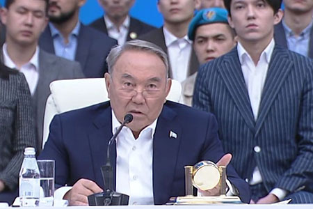 Назарбаев о&nbsp;жилье: сколько ни&nbsp;строим, всё время нам не&nbsp;хватает